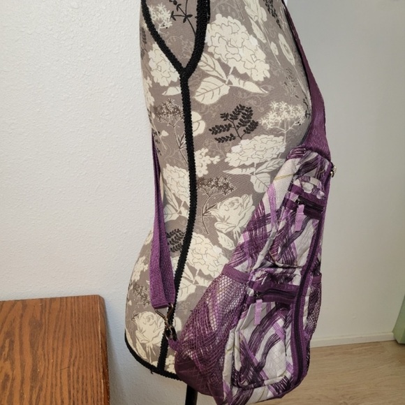 Thirty-One Sling Crossbody Purple & Gray EUC - Picture 14 of 15